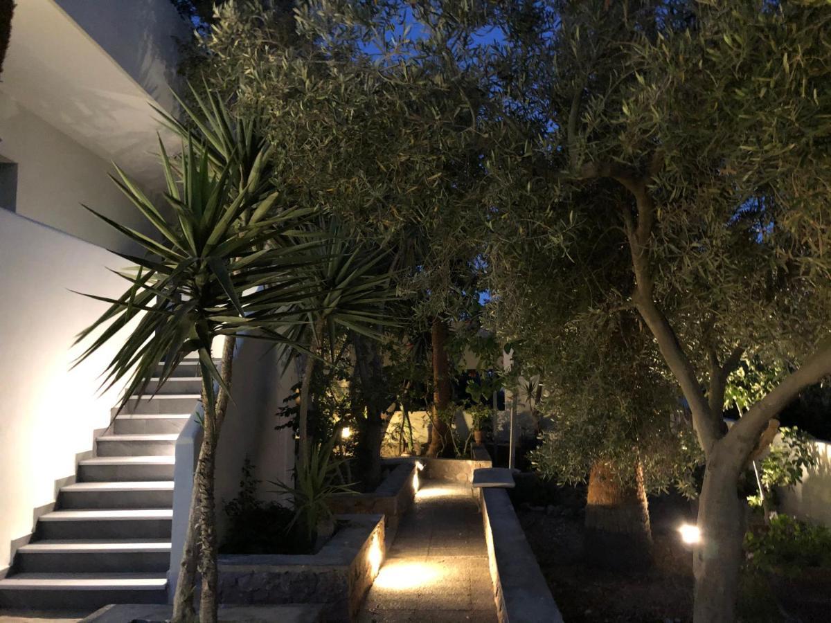 Dragonfly Villas Kamari  Exterior photo